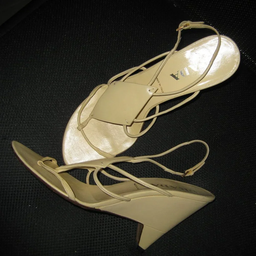 ❤️PRADA Strappy Wedge Heels Shoes Sz 39 1/2 - Picture 1 of 7